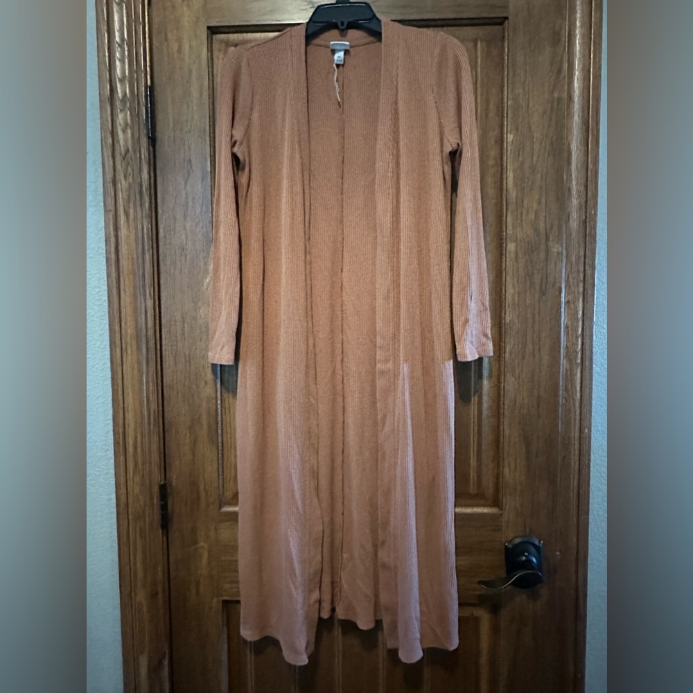 Women’s Size XS (runs like Small) Burnt Orange Duster Cardigan by New Day.$14.00